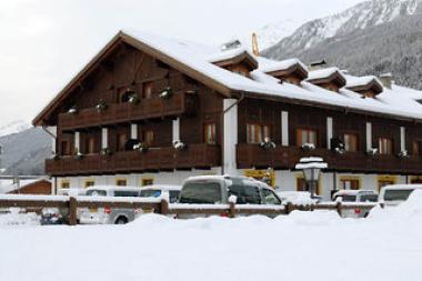 Italský apartmánový dům Chalet Stelle di Neve v zimě